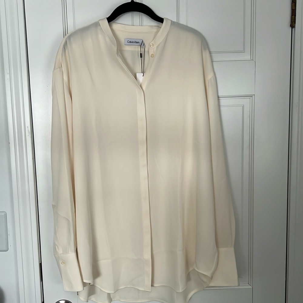 NWT Calvin Klein women’s shirt